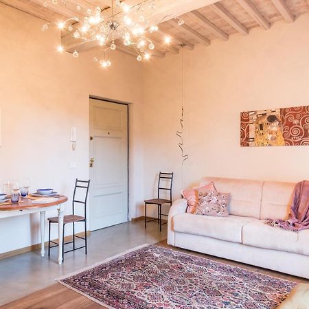 Varenne Open Terrace And Private Parking Lucca Exterior photo